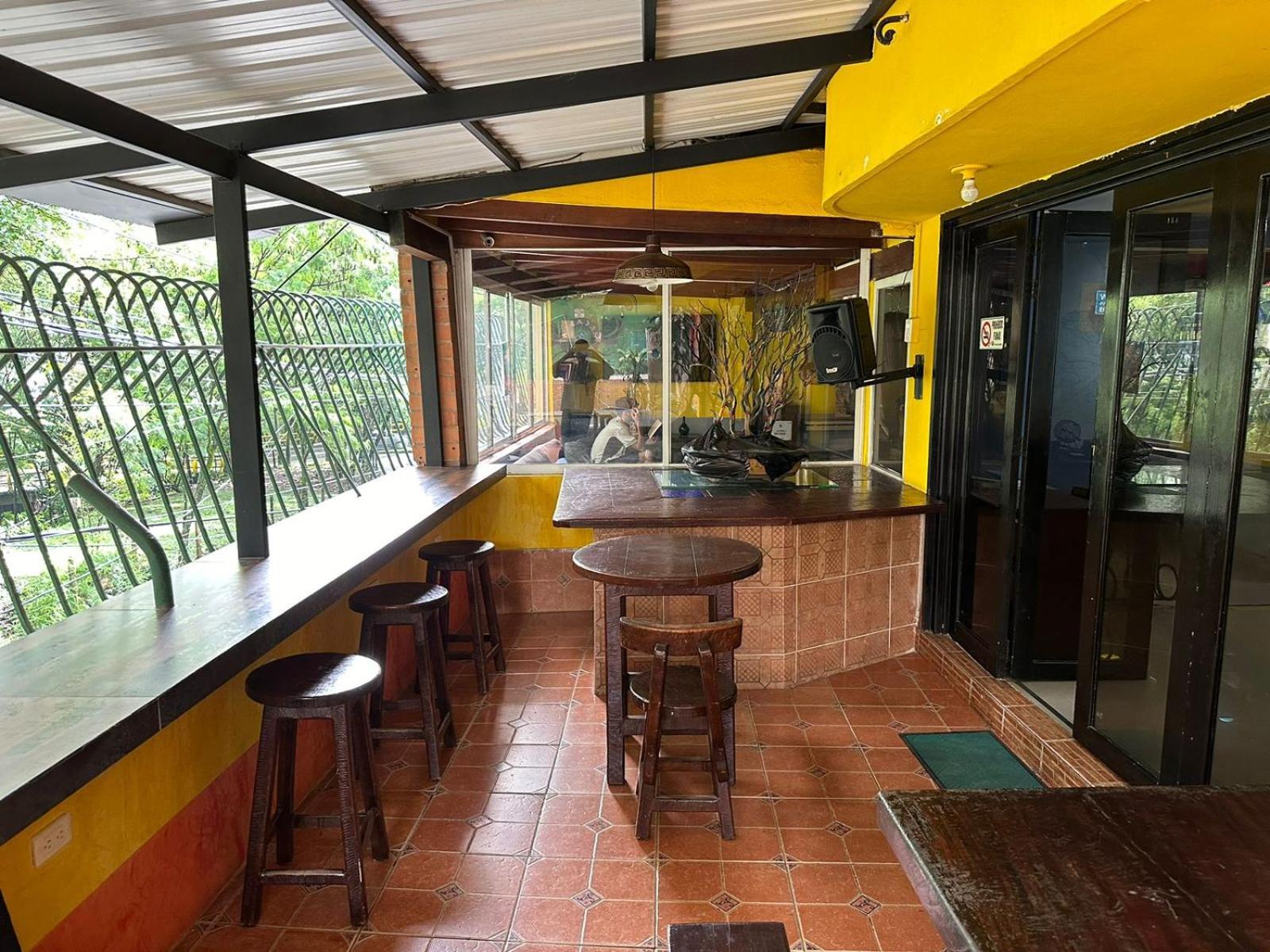 Arcadia Hostel Меделин Екстериор снимка