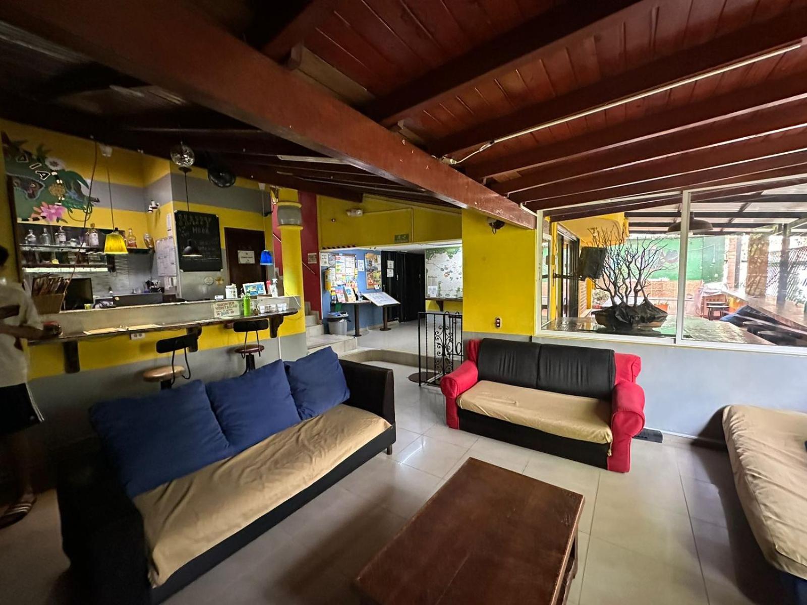 Arcadia Hostel Меделин Екстериор снимка