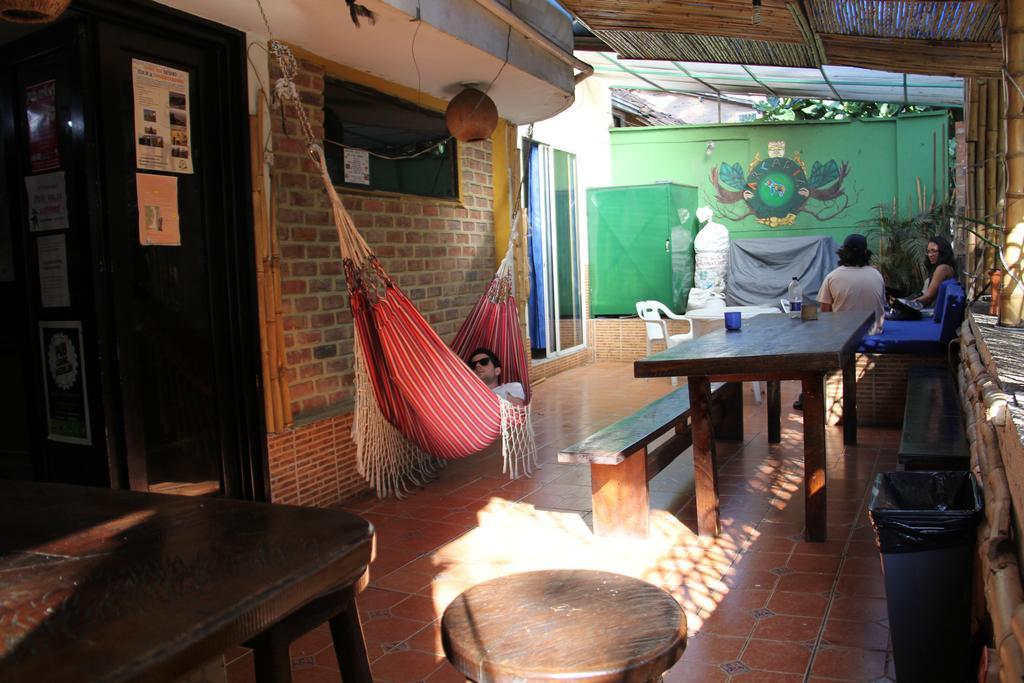 Arcadia Hostel Меделин Екстериор снимка